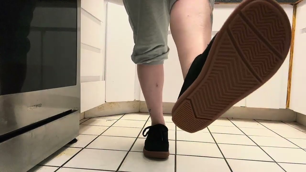UBFEN Women’s Slippers Review | Genuine Suede Leather Arch Support Indoor Outdoor Slip-On Shoes