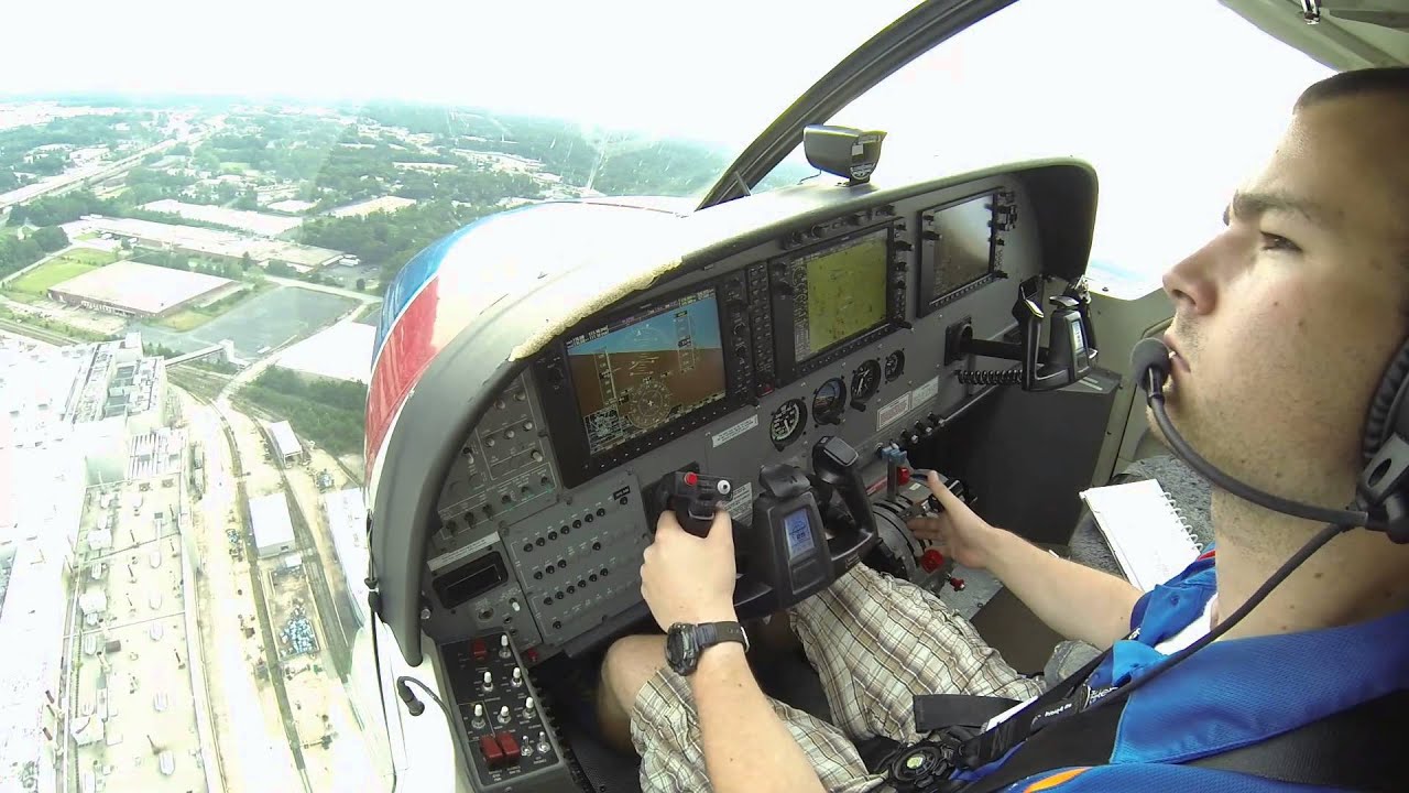 C208 Caravan Landing at KPDK