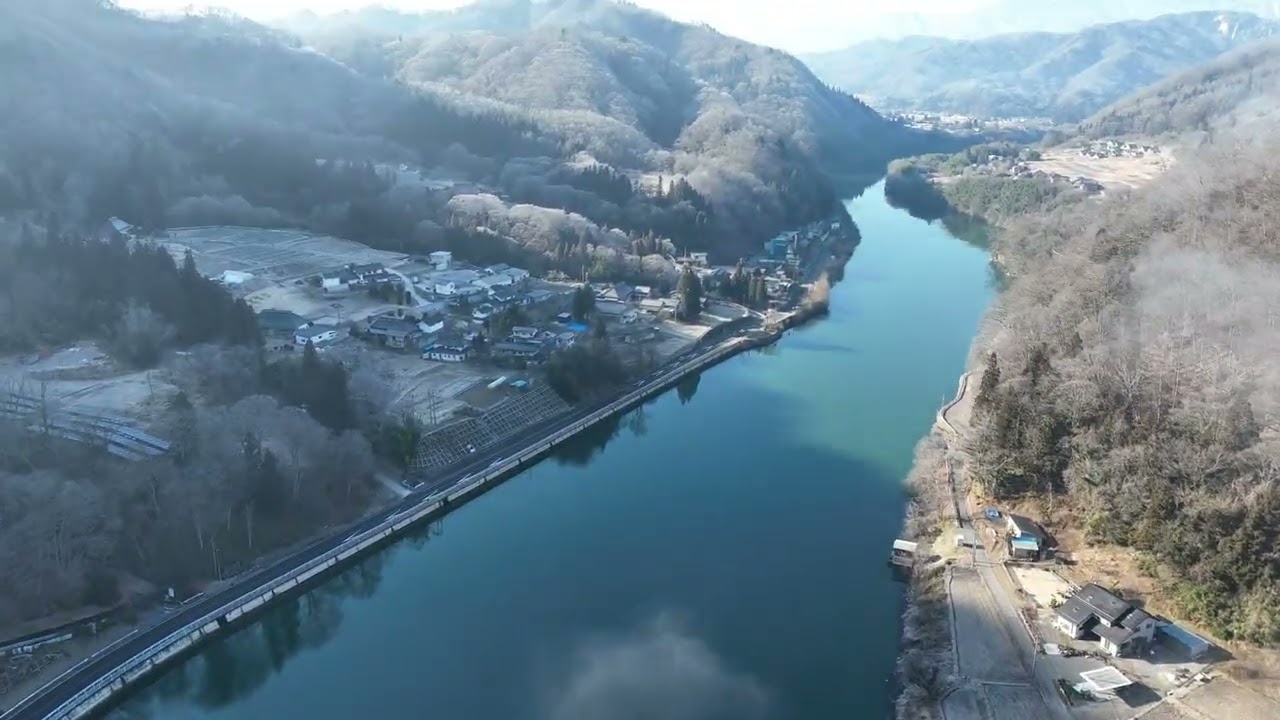 生坂ダム湖上空からの風景