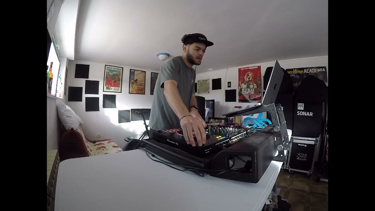 HARD HOUSE SET