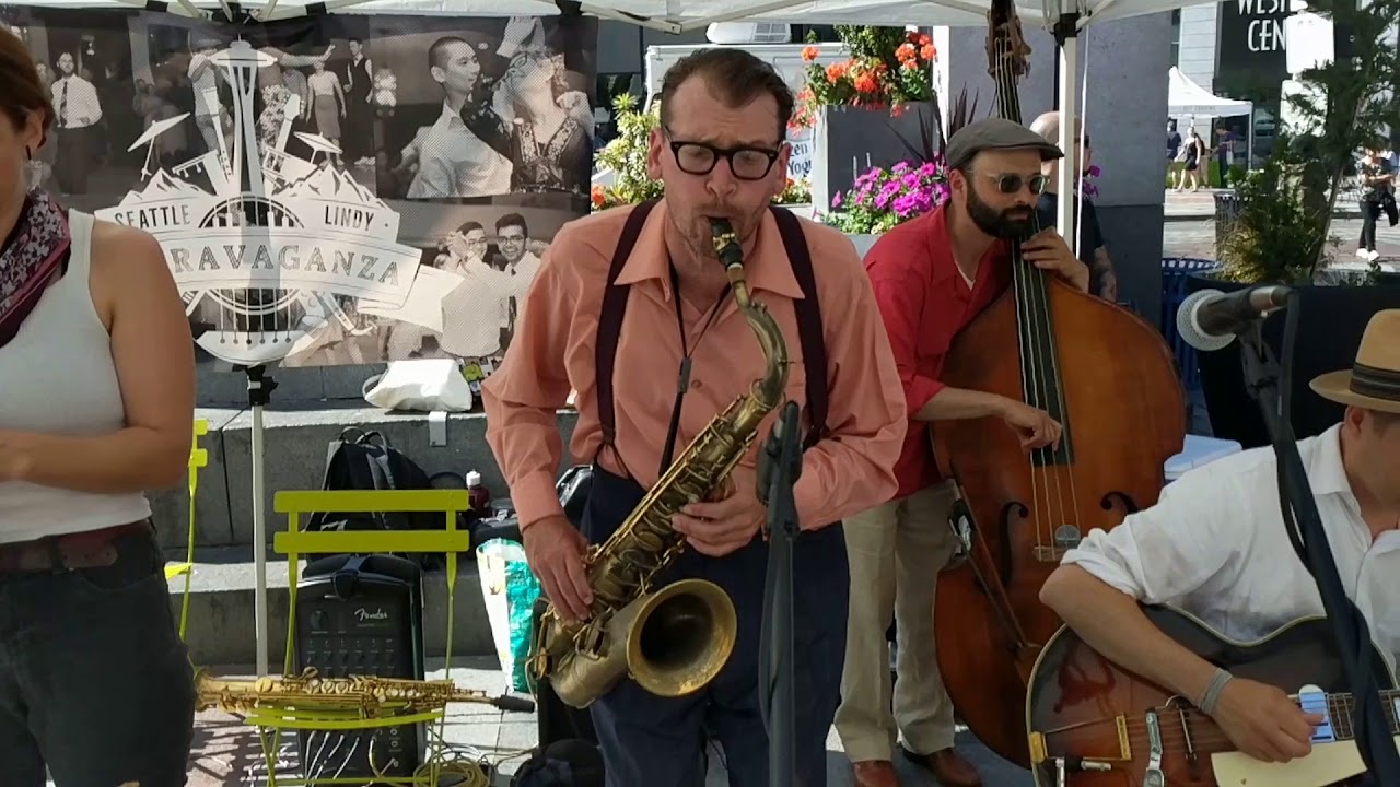 Dancing with fans-Jonathan Doyle Quintet-SLX 2018
