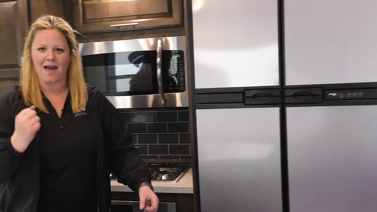 2020 CrossRoads RV Cameo CE3921BR (13287)