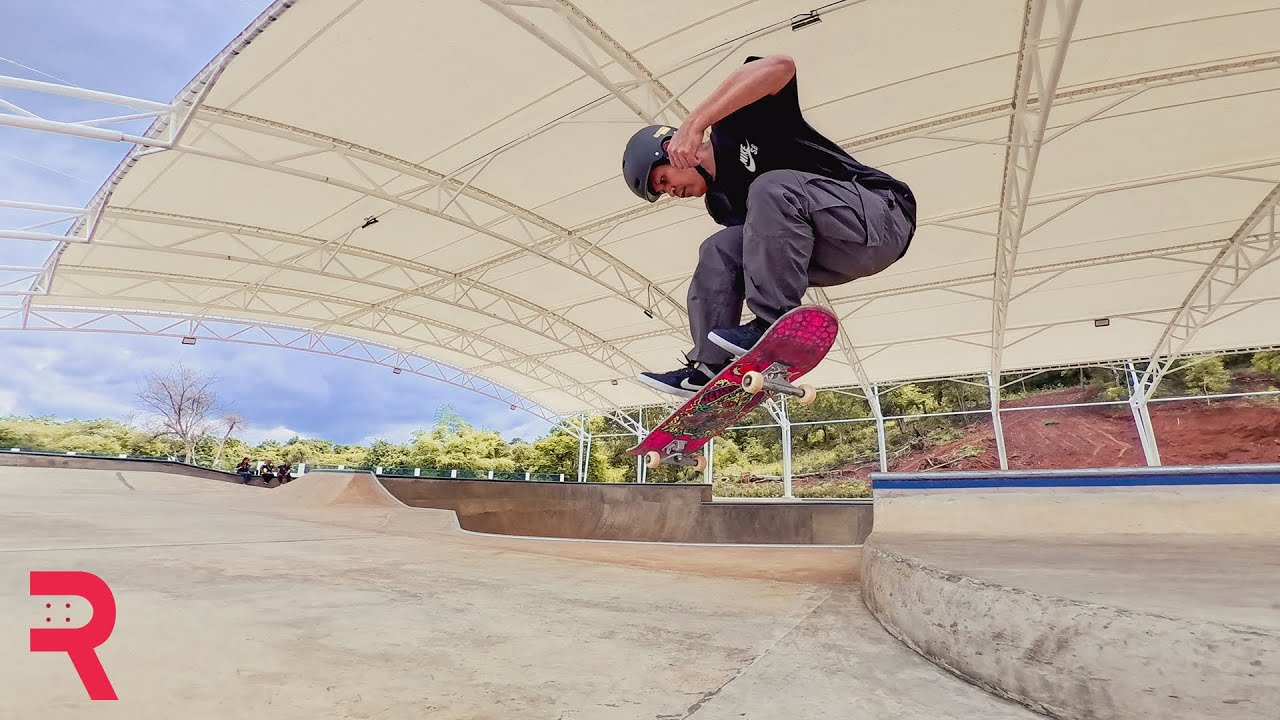 Park Skating - TWS & Calawis Crew Skateboarding