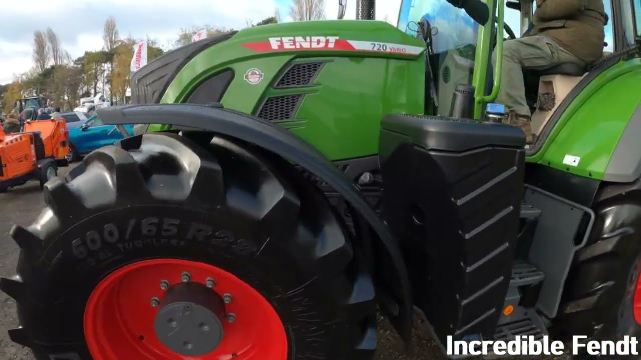 2025 Fendt 720 Vario Profi Plus 7.5 Litre 6-Cyl Diesel Tractor (203 / 223 HP) Chandlers at MMS 2025