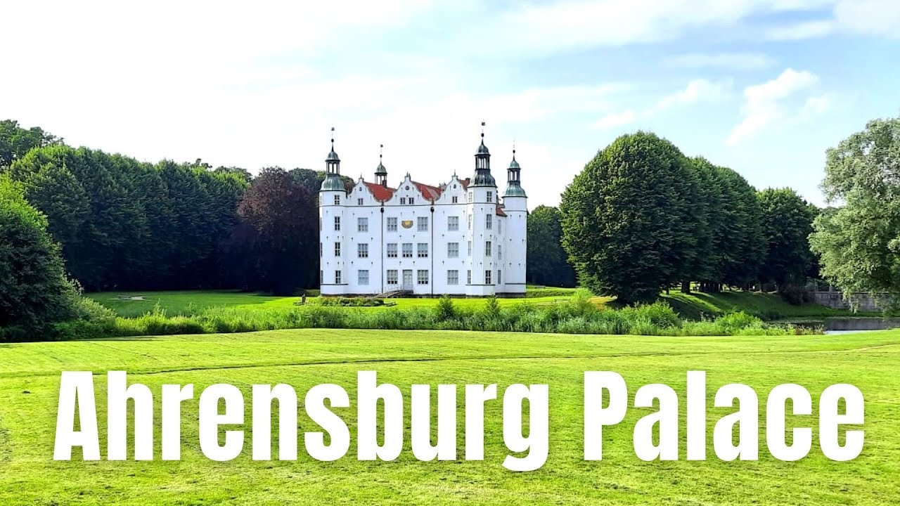 AHRENSBURG PALACE (Schloss Ahrensburg)| WV Familie Travel