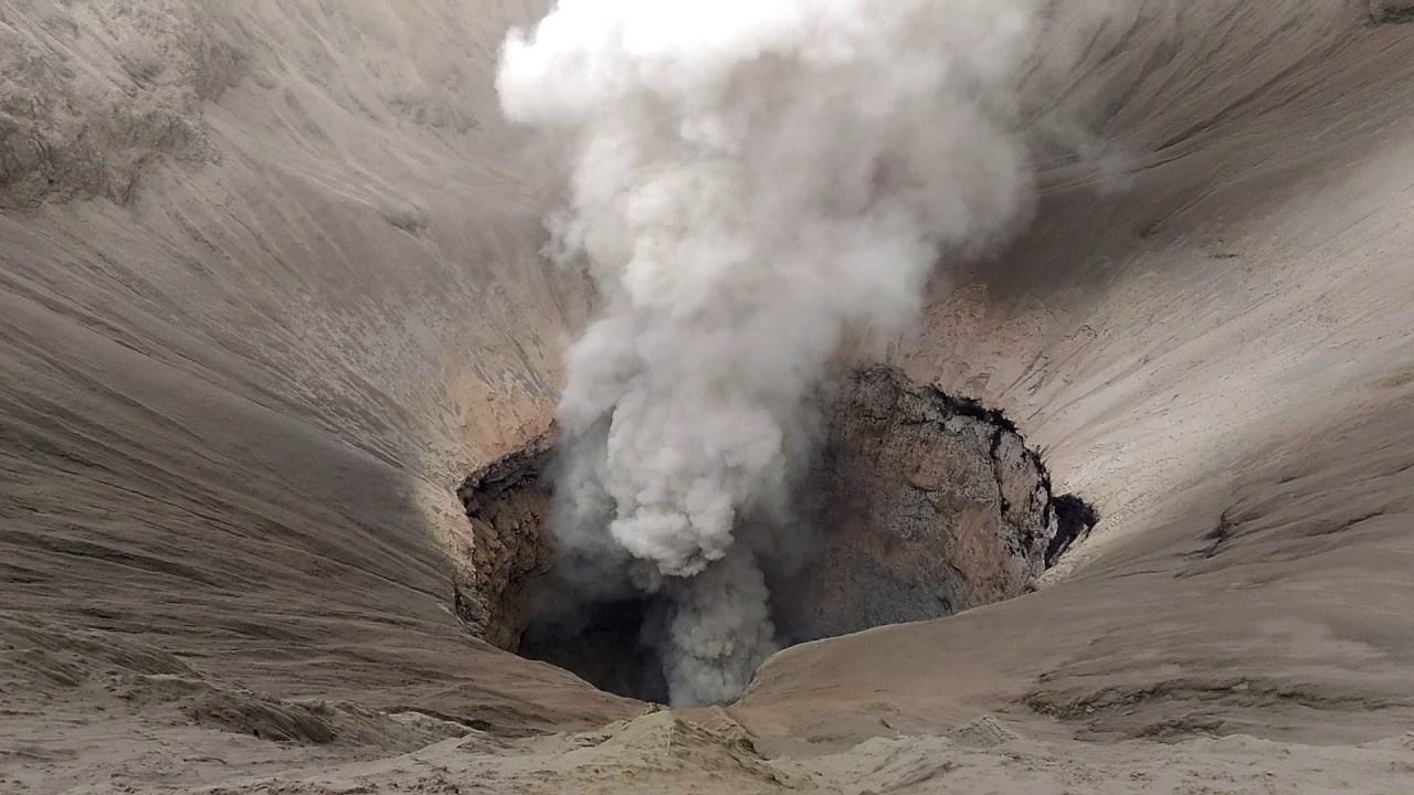 Mt. Bromo Eruption September 2016