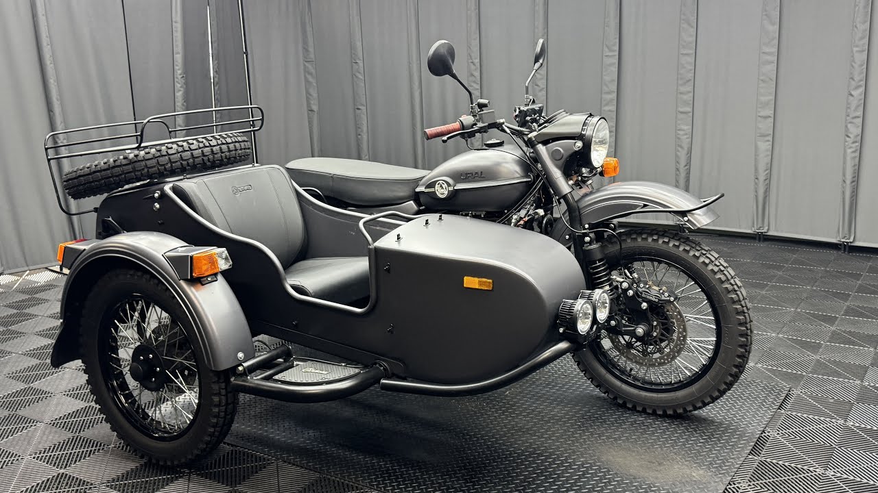 売約済 2023年 ウラル ギアアップ 黒 6,005km スマートライドモニター 前後カメラドラレコ ETC2.0 LEDヘッド等　カスタム総額20万円相当　諸費用込299.99万円　ケーズバイク