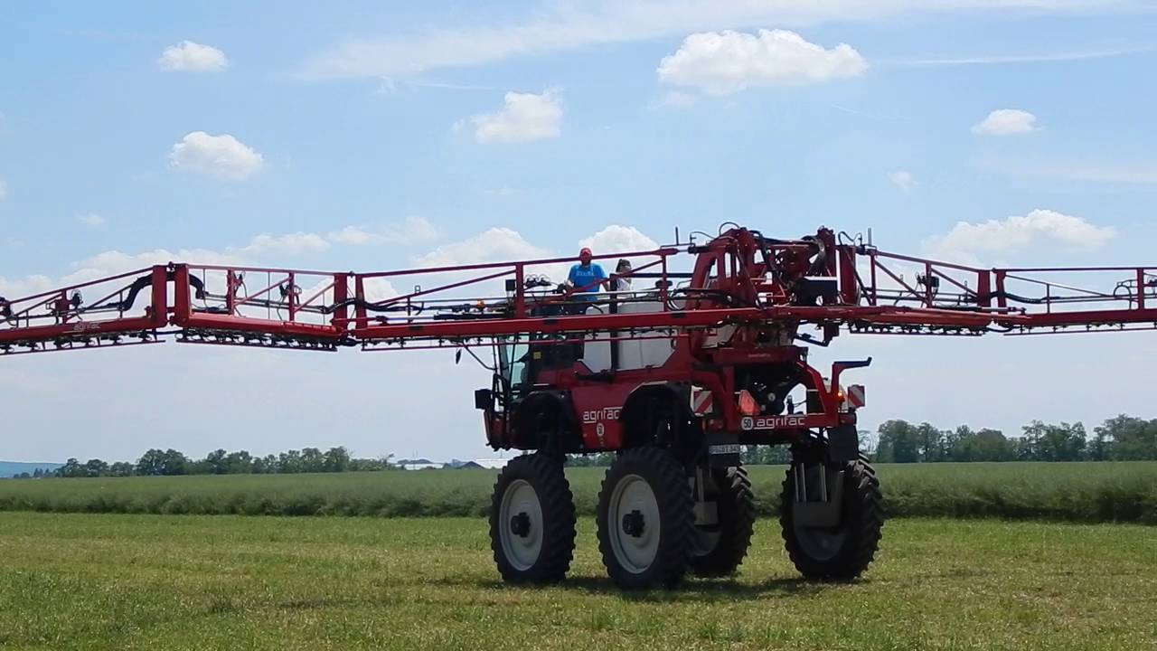 Ematech technologie, s.r.o.- Dvory nad Zitavou 2016 : Samochodny postrekovac AGRIFAC CONDOR