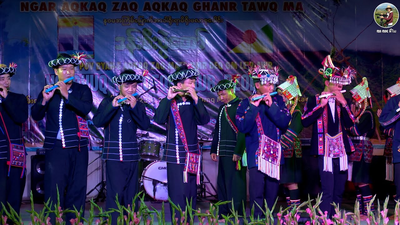 Akha Dance 21