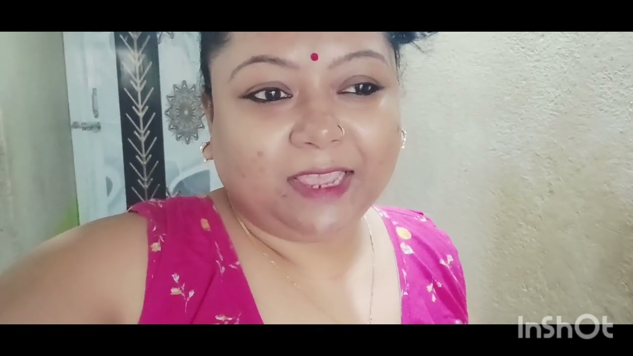 মা বাড়িতে থাকলে আমাকে করতে হত না/ওরা দোকানে চলে যাবার পর তাড়াতাড়ি কাজ করে বাপের বাড়ি চলে গেলাম।