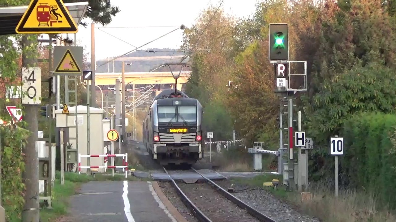Achtung größeres Federvieh am Gleis!!! Lustiges beim Warten auf den Zug in Dörfles-Esbach.