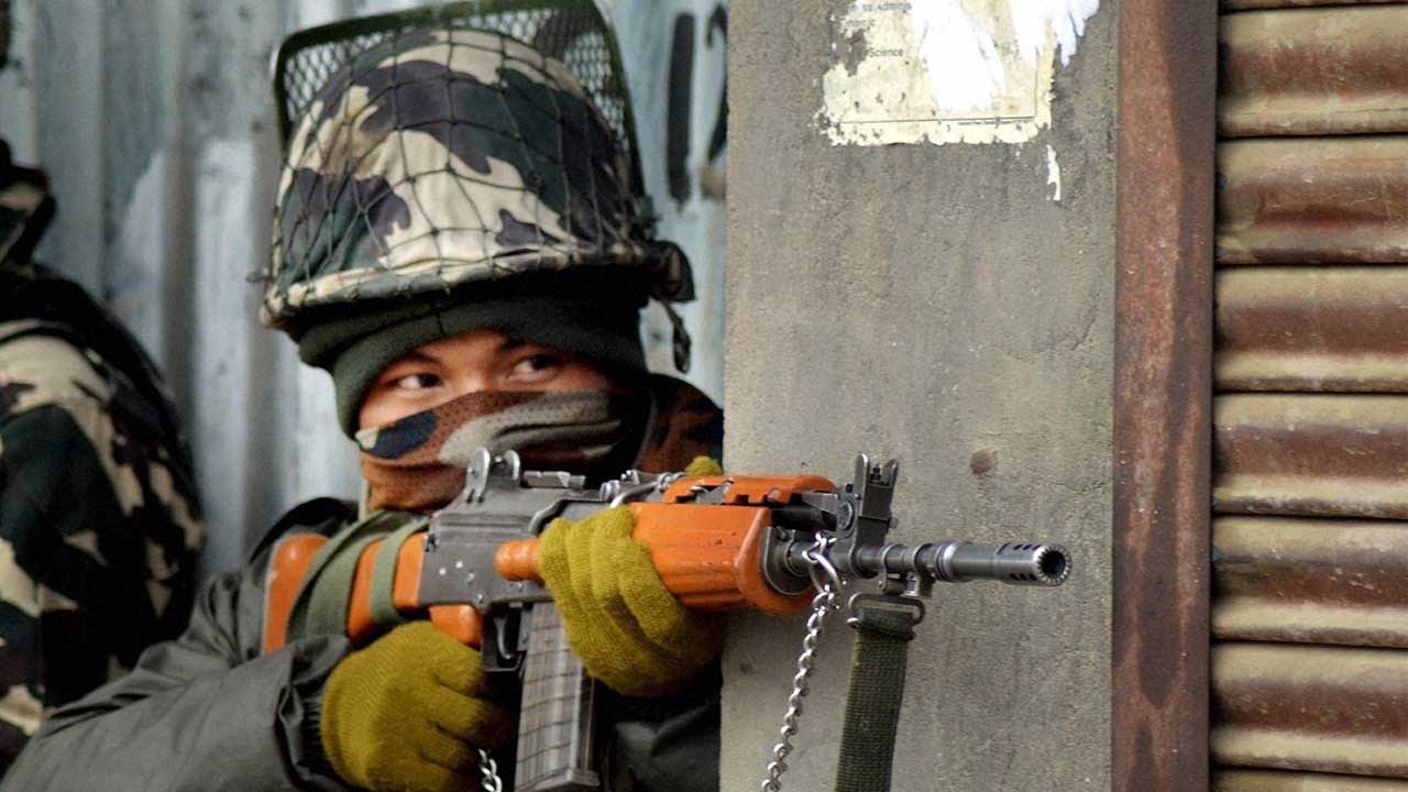 Akhnoor: 1 BSF jawan injured as Pak Rangers violate ceasefire
