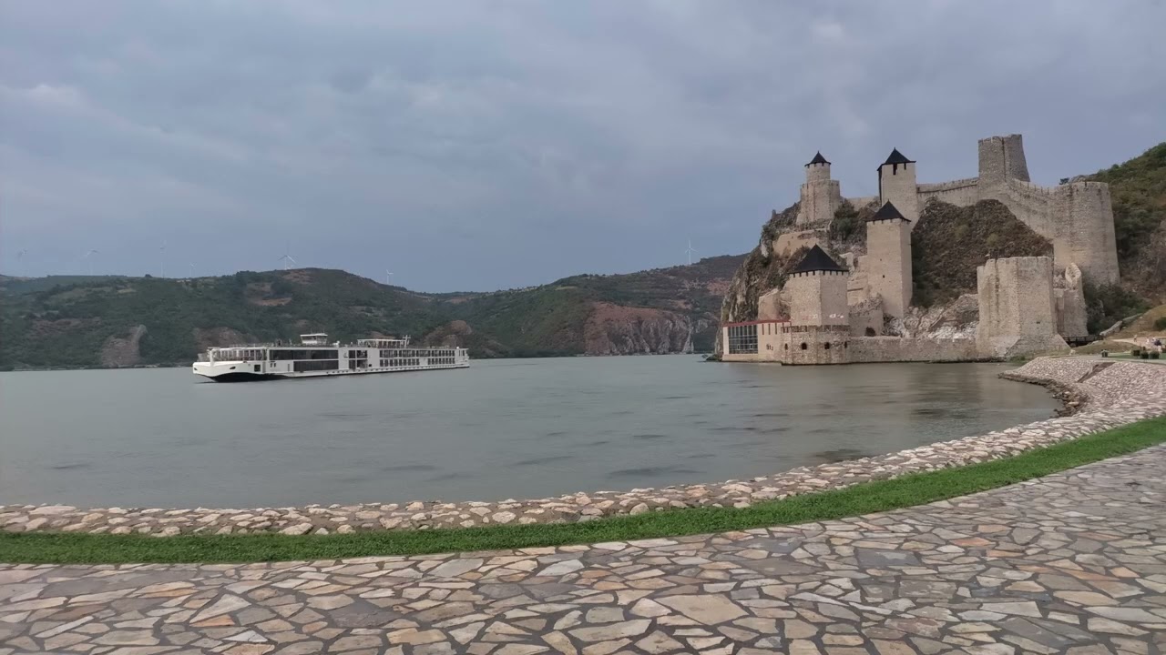 Amazing road trip to Golubac Fortress