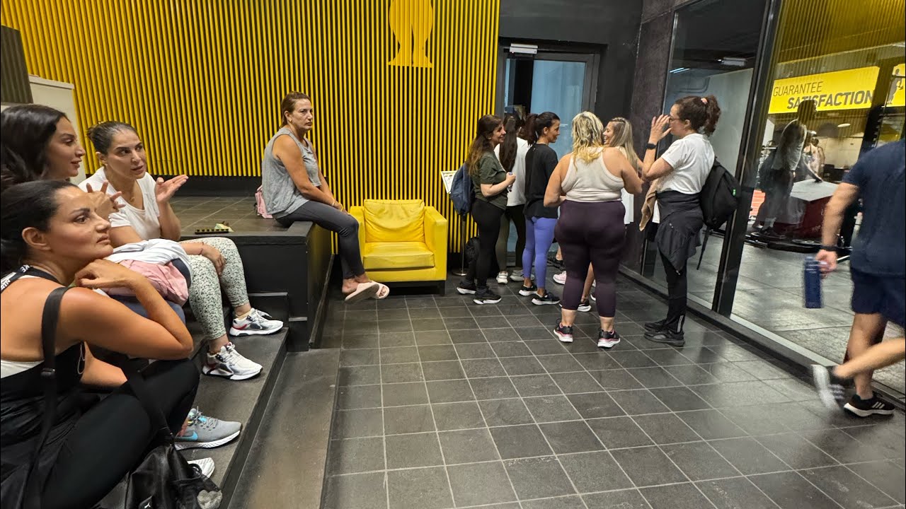 Jordan Gym Tour - ඡෝර්දානයේ අලුත්ම Gym එකකට යමුද? Inside Gold’s Gym Amman - Ultimate Fitness Tour