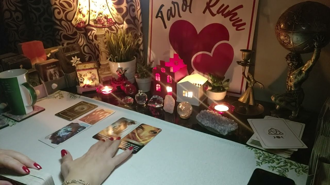 Ona Sorular Sordum🤓💯🎯Tam Şu Anda Sizinle ilgili Ne durumda?❤💐❤💐TAROT AÇILIMI