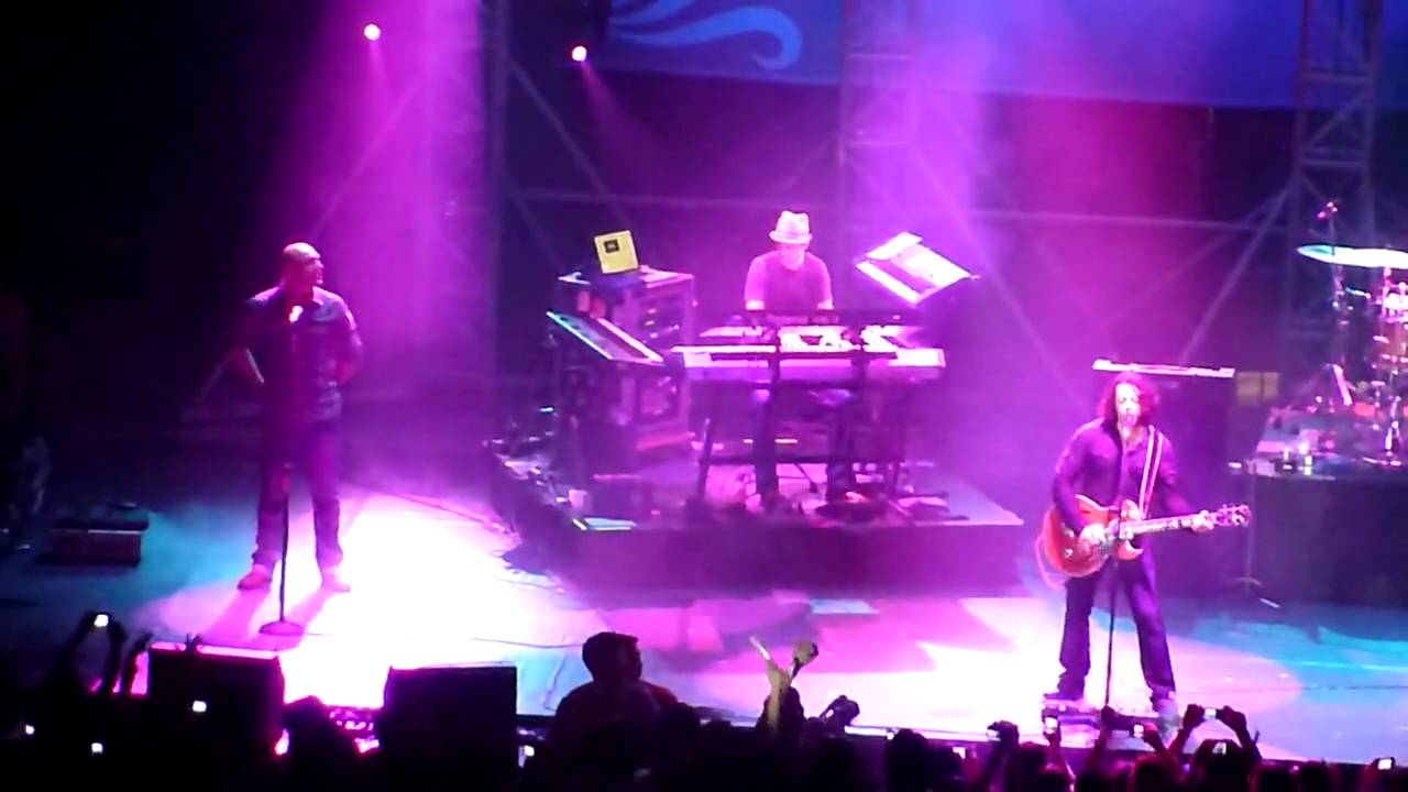 Woman In Chains - Tears For Fears Live in Manila