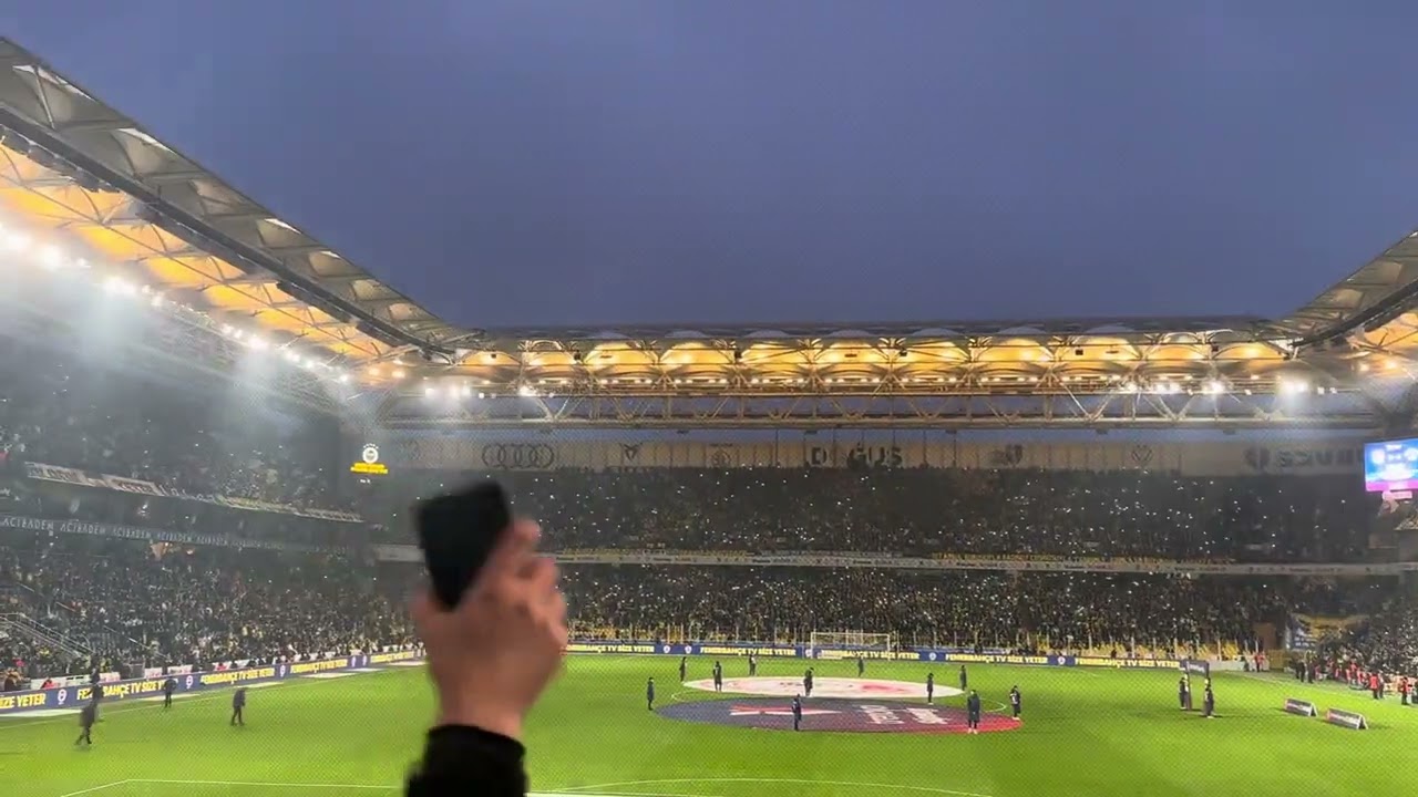 Fenerbahçe Şükrü Şaraçoğlu Stadyumu Yeni Işıklandırma Sistemi - Müslüm Gürses Seni Yazdım Kalbime