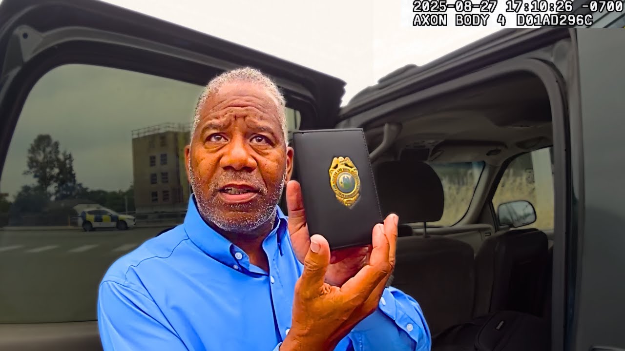 Federal Officer shows Badge... Cops Suspect Impersonator