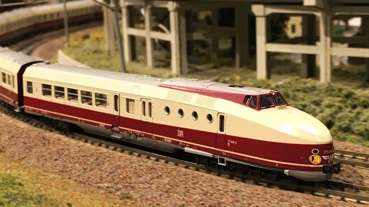 KATO DR Dieseltriebwagen BR 175 (ex VT18.16) 