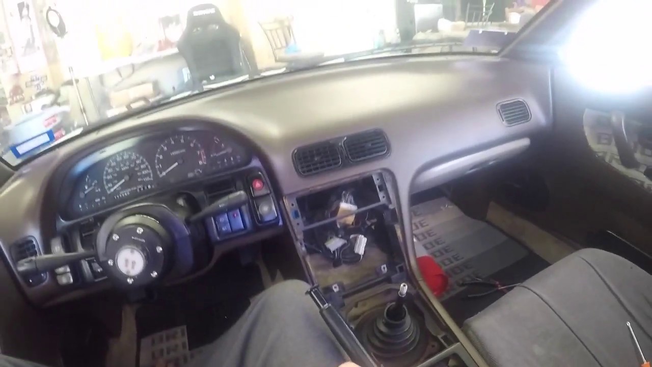 Changing AC Control Unit On Nissan 240sx S13