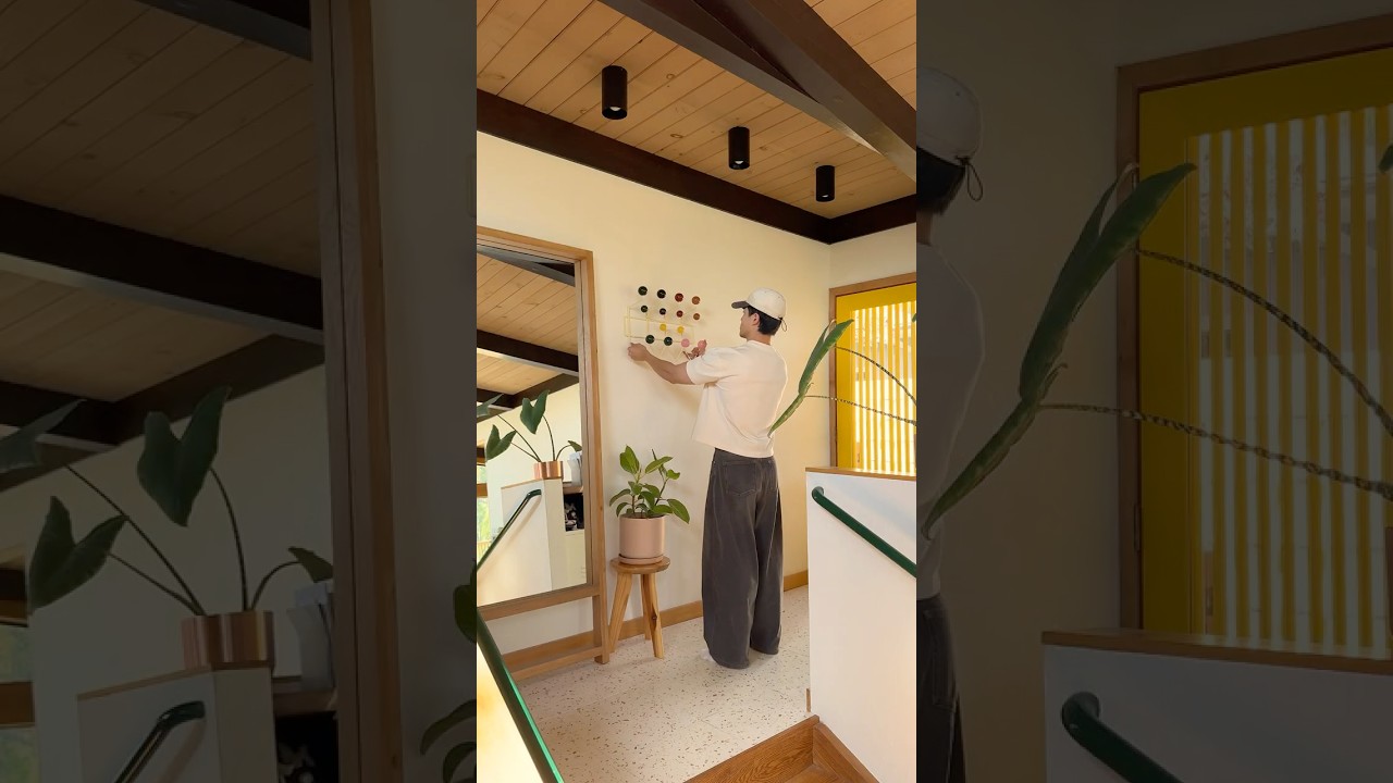 fun & functional entryway updates! #homedecor #interiordesign #entrywaydecor