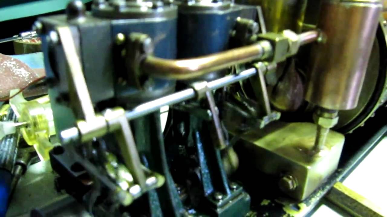 Machine et sifflet remorqueur RC Côte d'Emeraude - Stuart D10 - Marine steam engine / Dampfboot