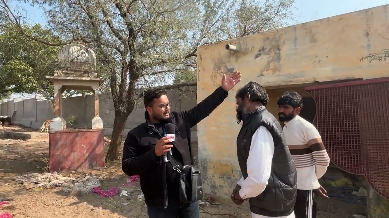 मेन बाजार में होने के बावजूद गाँव की संस्कार भूमि उपेक्षित — आखिर विकास कब?