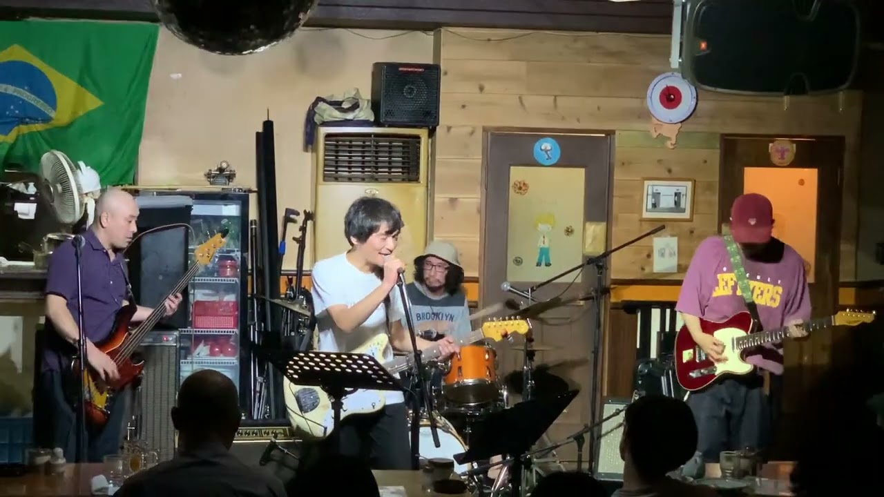 PANICSMILE Live at BRAZIL COFEE 2023.09.30 Is it wartime now?