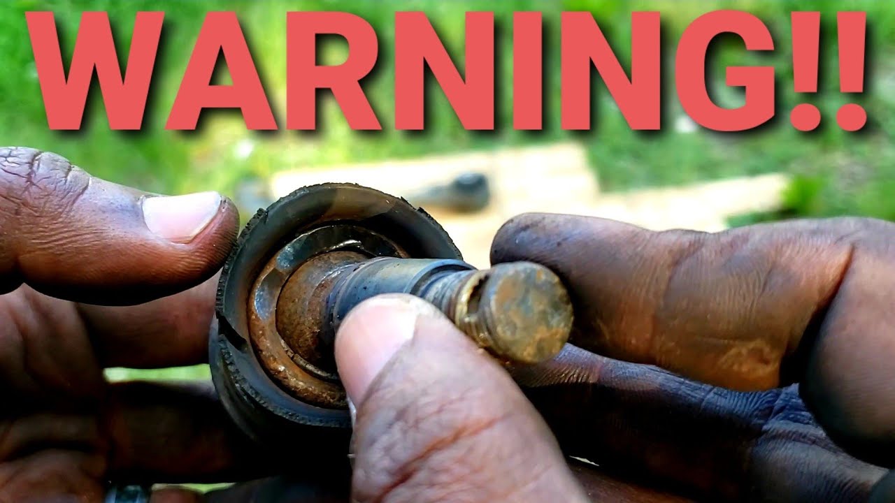 Replacing completely worn ball joints on a Acura RSX