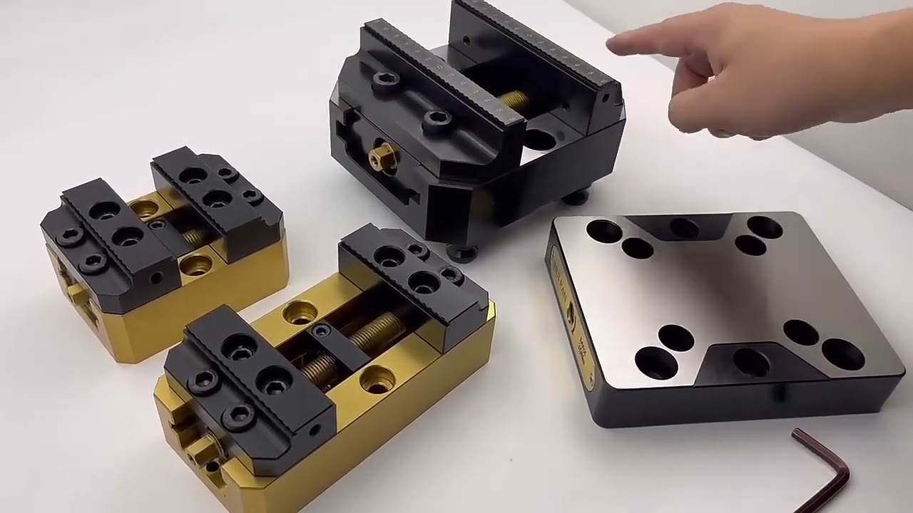 HPEDM self centering vise with quick exchange pallet  #selfcenteringvise#5axisvise#cncvise