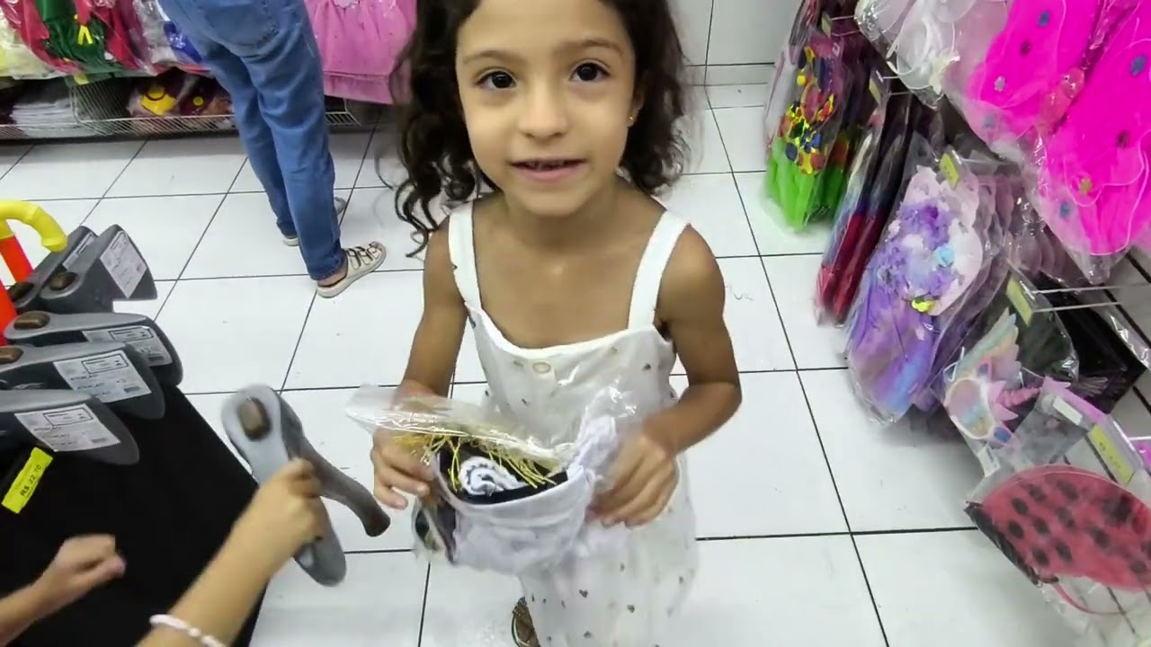 ESCOLHENDO NOSSA FANTASIA DE CARNAVAL