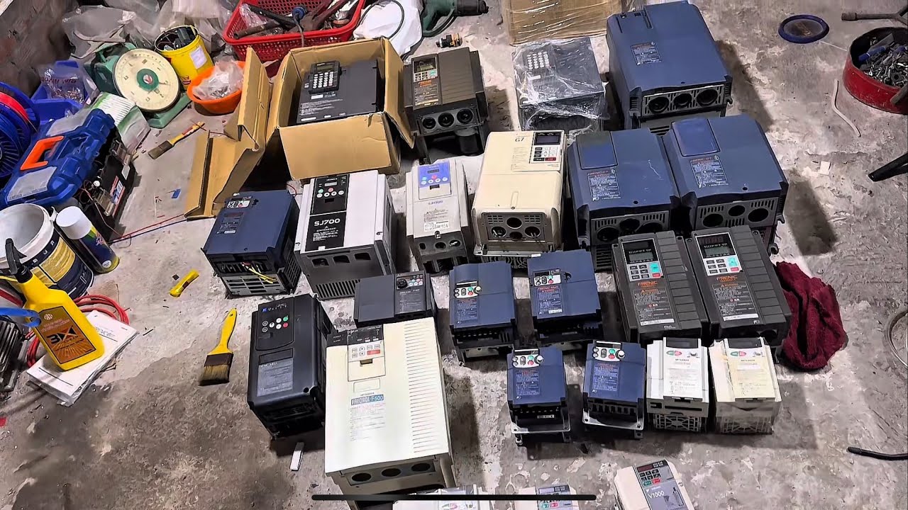 biến tần nhật bãi tiếp tục về phục vụ mọi người nha 220v 380v em có đủ nha SĐT:0878160227 (zalo)