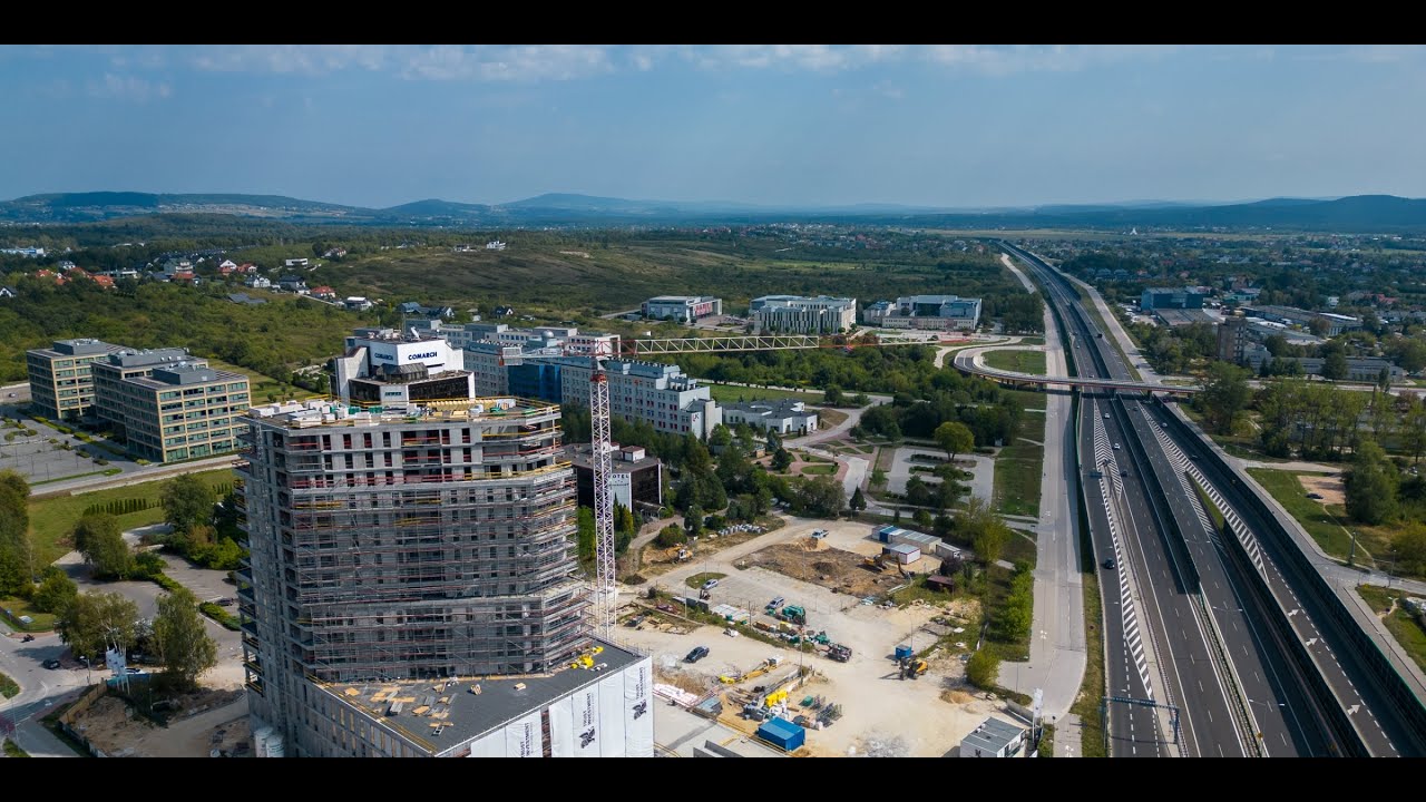 Sky Trust rośnie w oczach! Na pierwszym z wieżowców stanęła wiecha