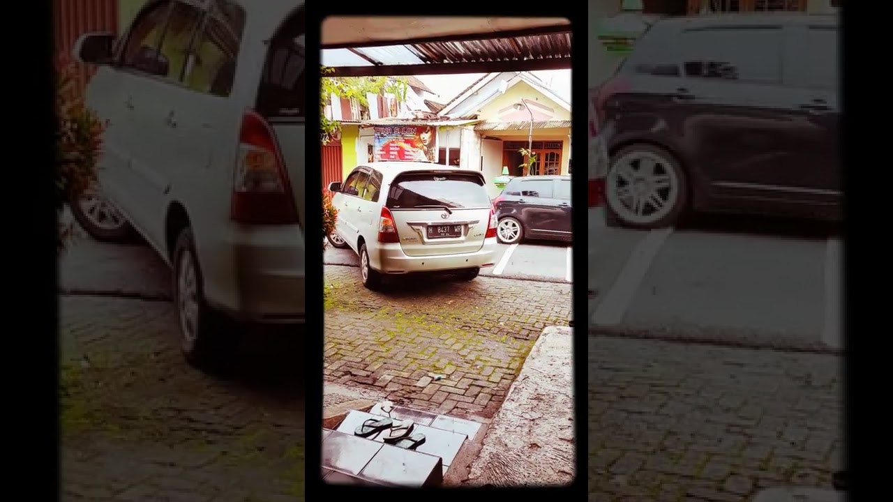 Lampu rem LED Inova.. Sangat berkelas. Aman dijalan menemani aku dan adik-adikku berangkat sekolah