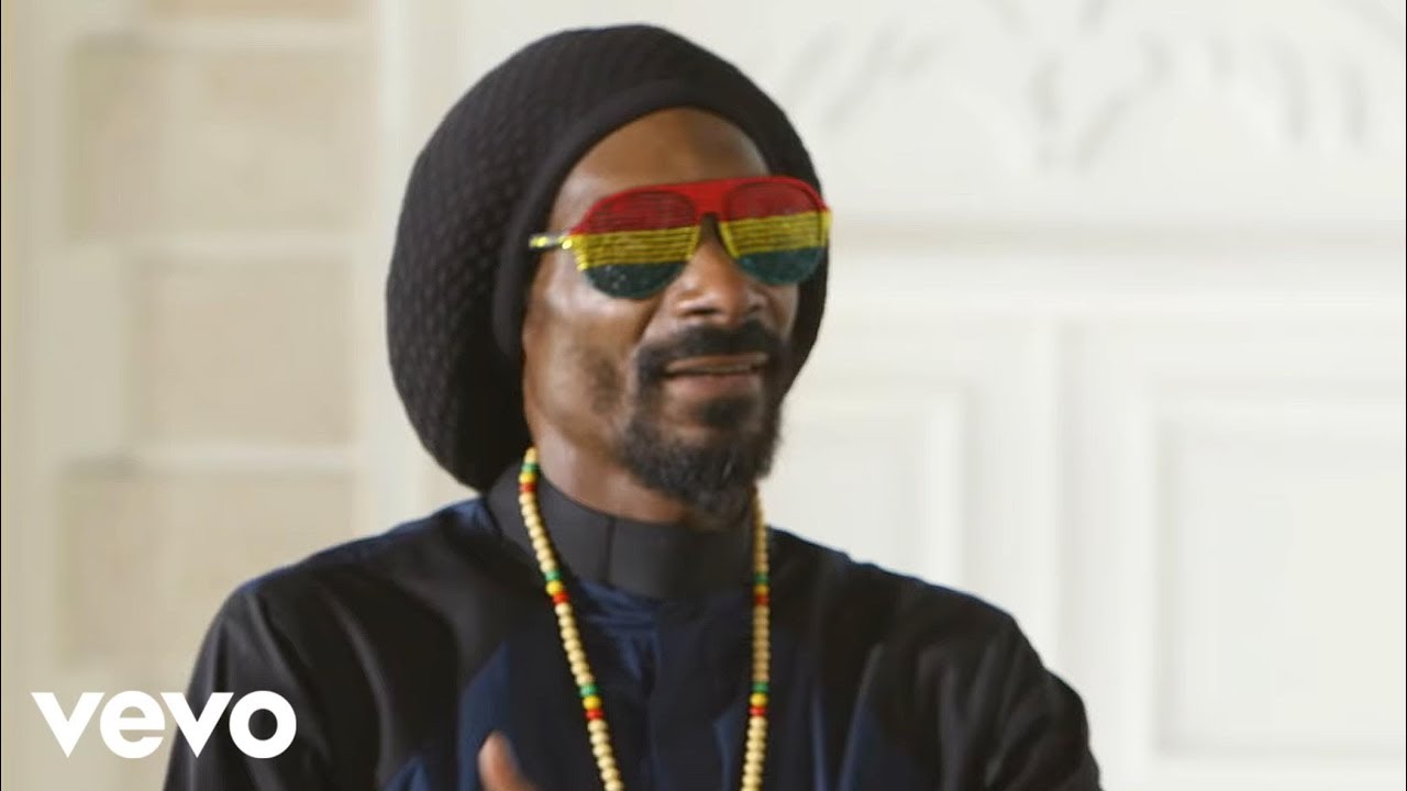 Snoop Lion - Here Comes the King (Official Video) ft. Angela Hunte