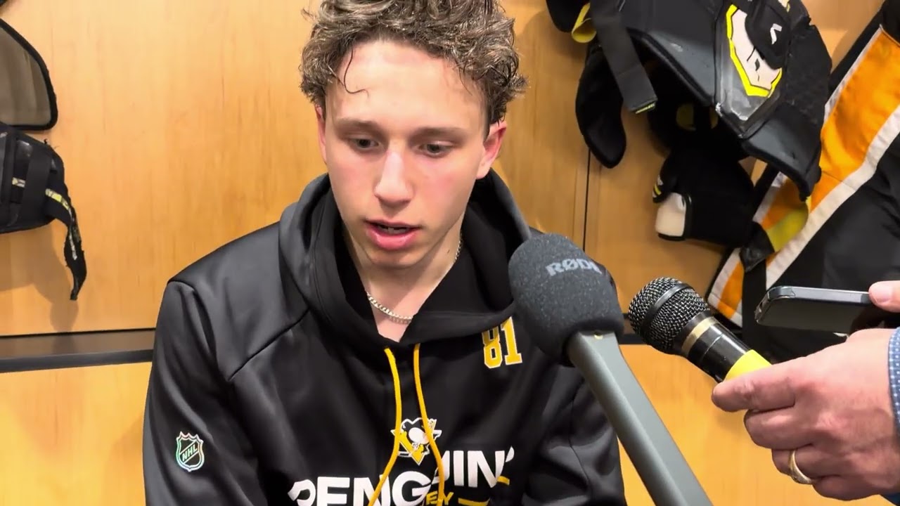 Бен Киндел из «Питтсбург Пингвинз» после победы над «Вегас Голден Найтс» со счетом 5:1.