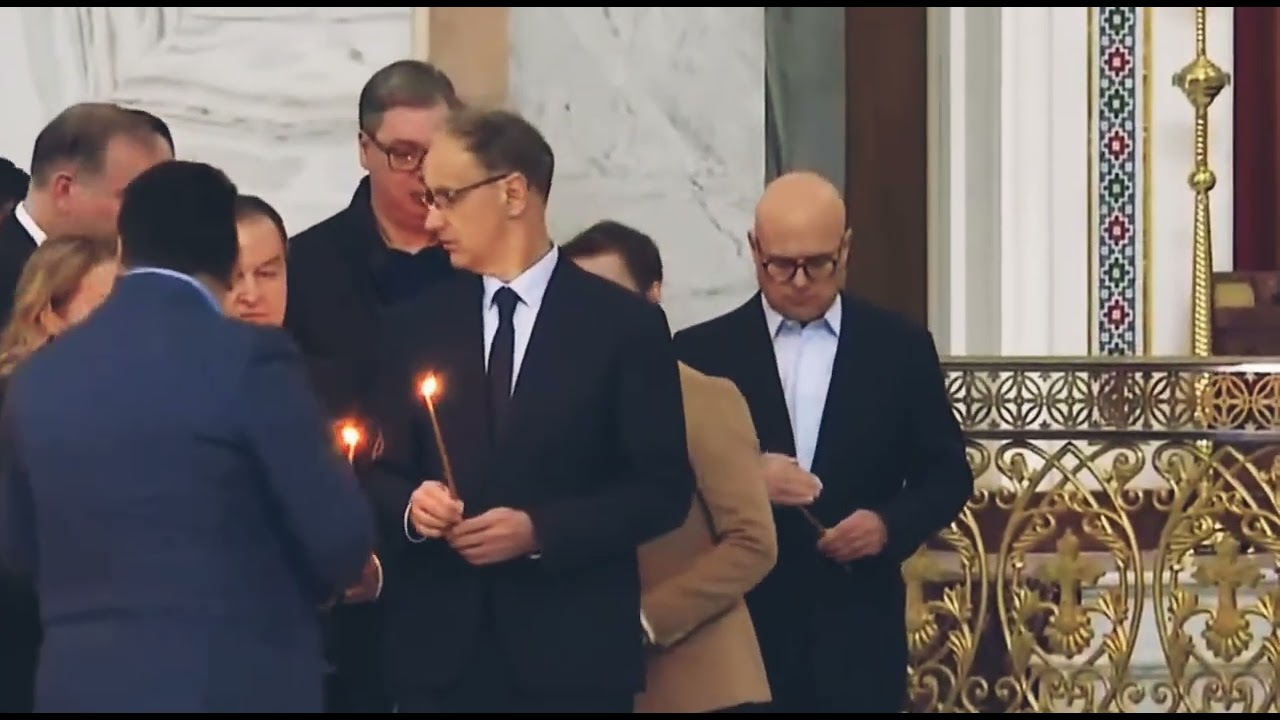 Miloš Vučević predsednik SNS sekte i bivši predsednik Vlade RS ne zna ni da se prekrsti ...