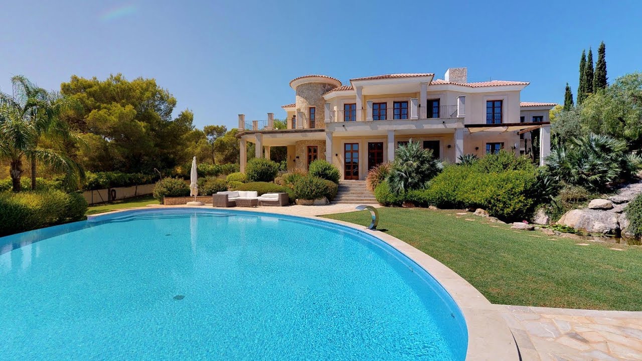 Private & Exclusive - 7,25 Million Euro Mansion for Sale near Niki Beach Mallorca....