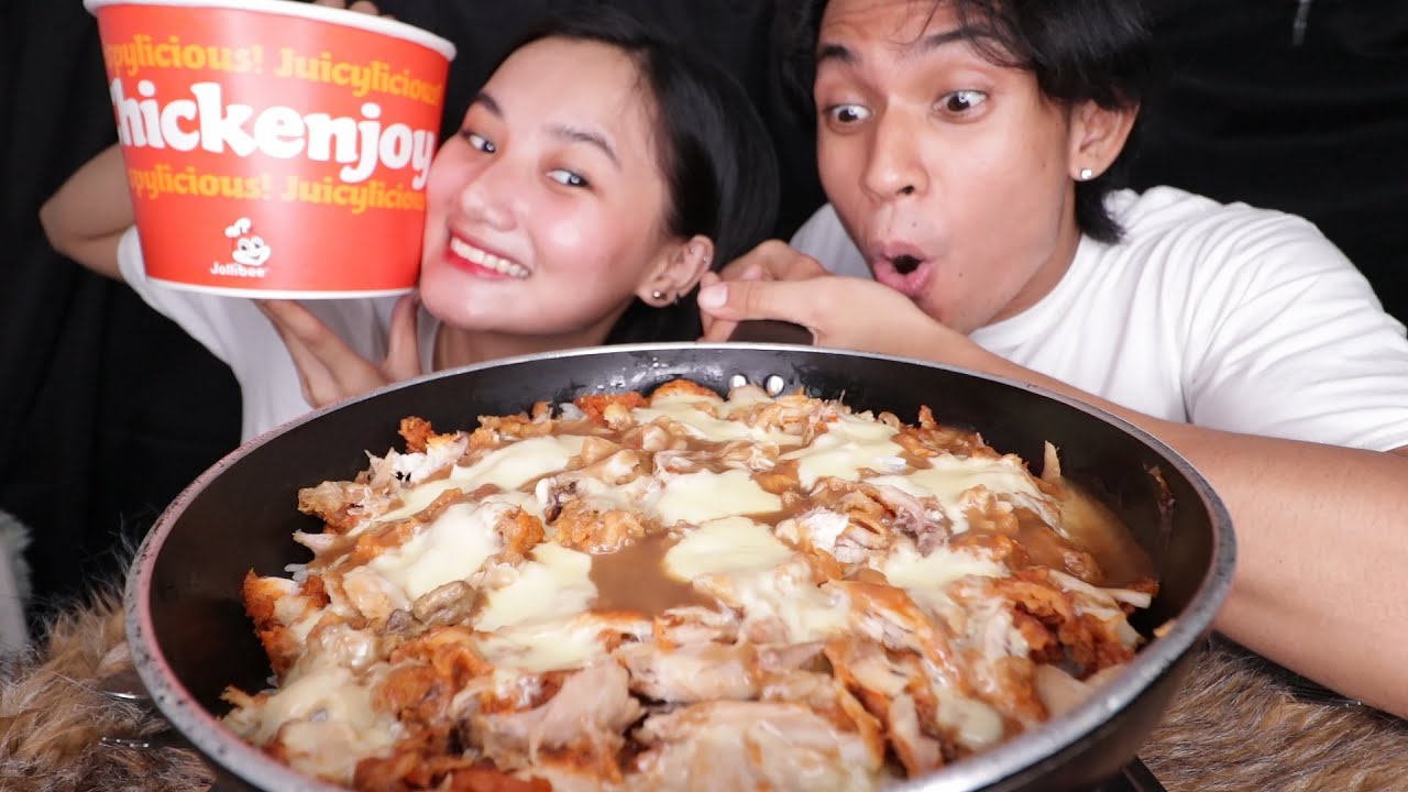 Jollibee's baked cheesy CHICKENJOY in frying pan!