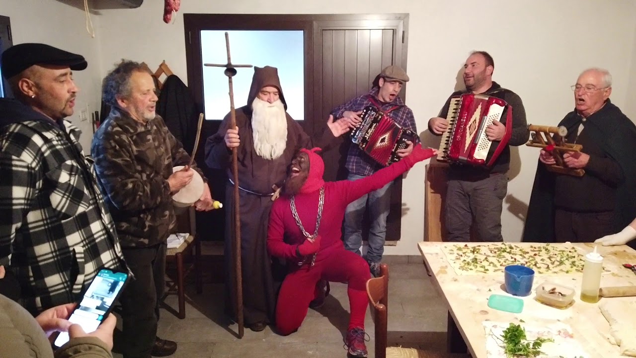Gruppo Folkloristico del Sant'Antonio - Pescosansonesco (Pe) - Abruzzo ITALY