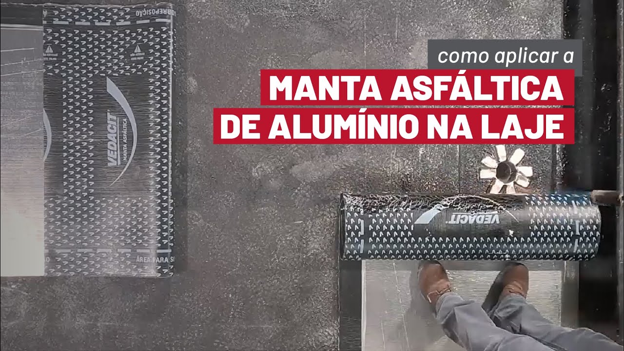 Aplicando o Vedacit Manta Asfáltica de alumínio na laje! 👷