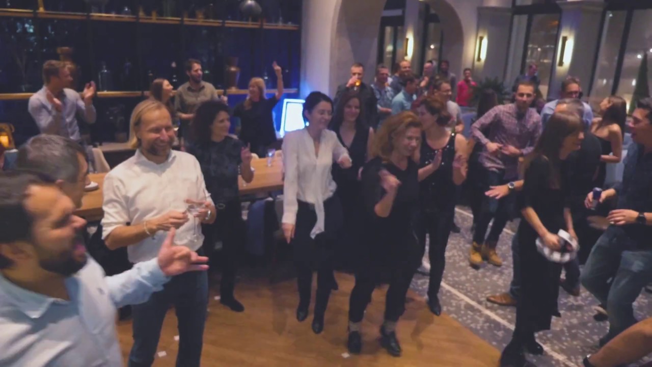 Mannequin Challenge Arpy & Zip Band