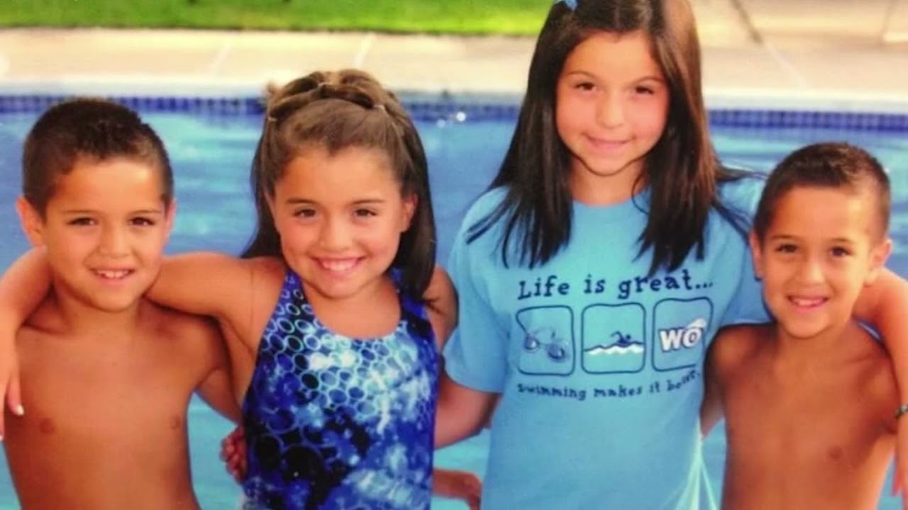 National Siblings Day 2023