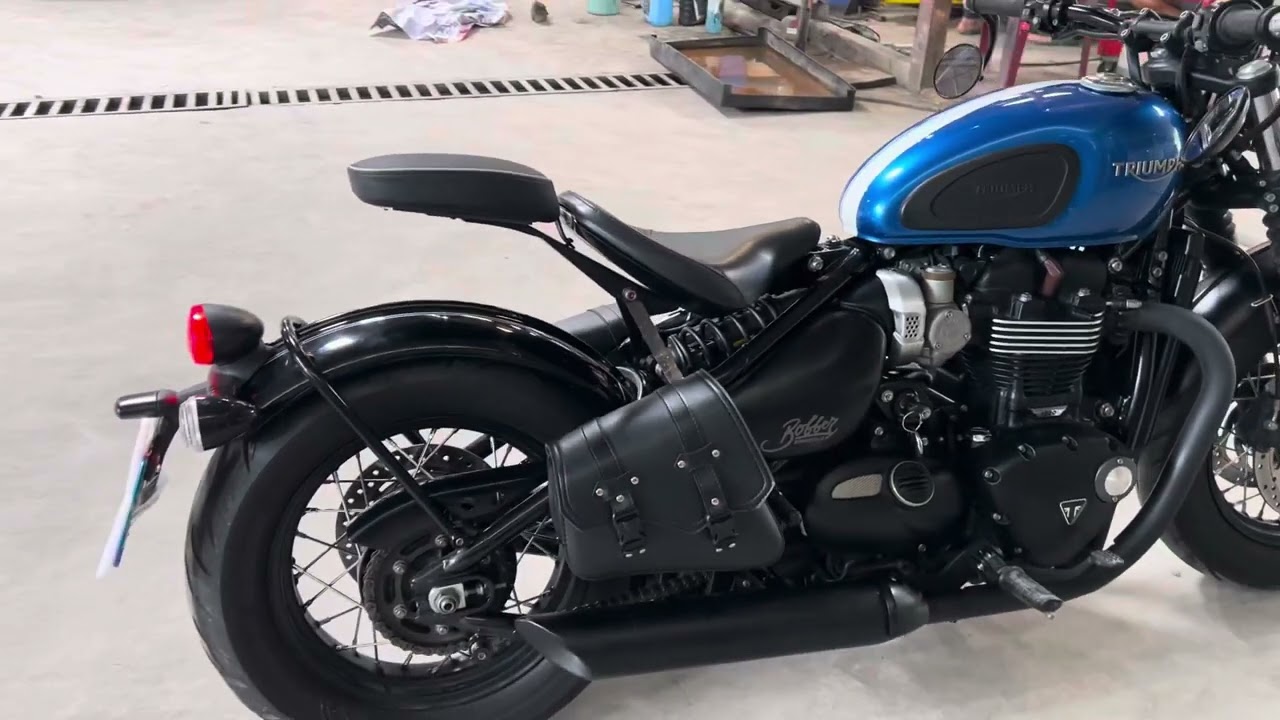 Yên sau Triumph Bobber - call: 0943848888