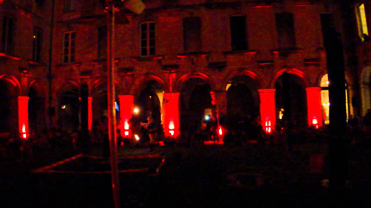 La Danse du Feu (French Fire Dancing, N&icirc;mes 2012)