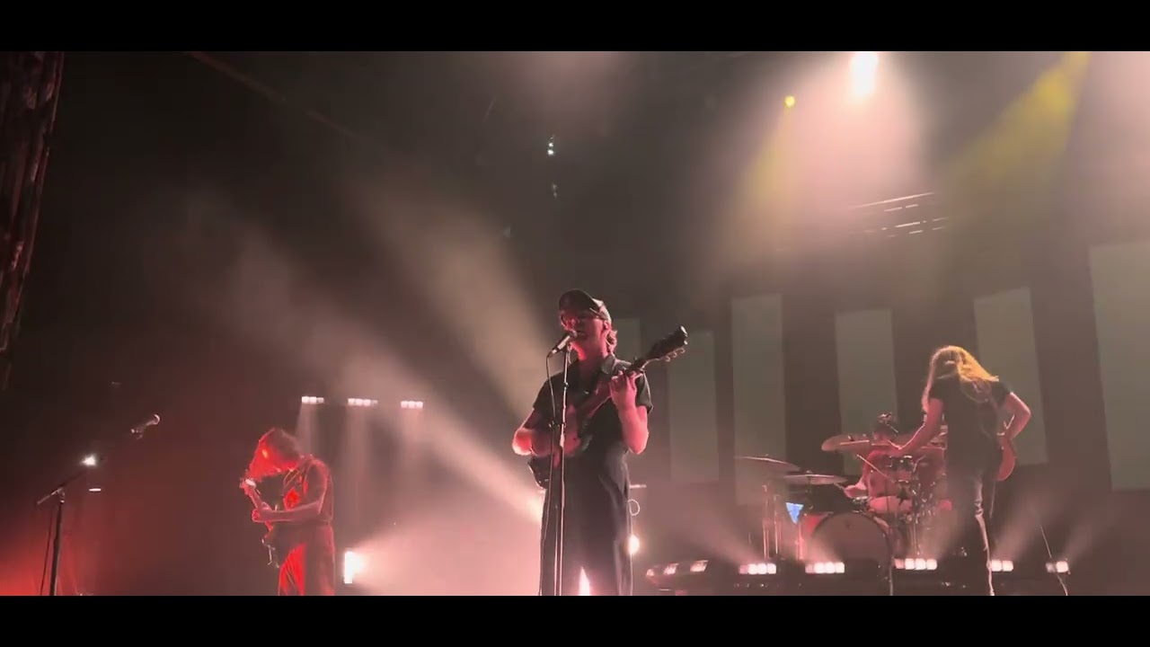Vacations - Honey (LIVE)