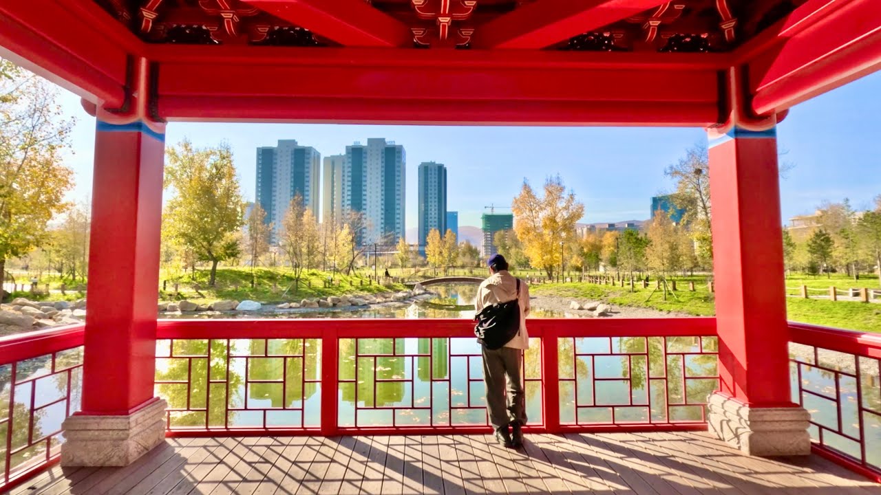 AUTUMN IN ULAANBAATAR: POV Walking Tour of Ulaanbaatar Park