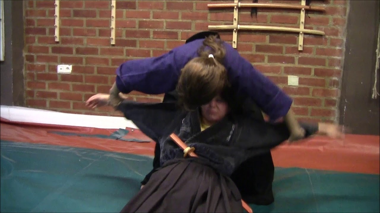 Ogawa Ryu - 捕り手 Torite / 三本 目 Sanbon Me - During Explanation - Shidoshi Juliana Galende -  2012