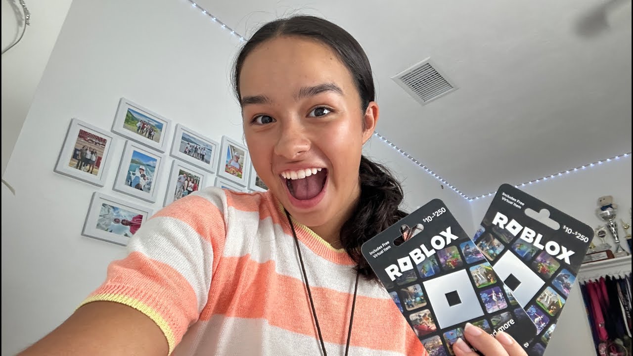 JUSTJULES💖 is live ROBLOX GIFTCARDS + BLOOKET!! 🤩🤩 +life updates