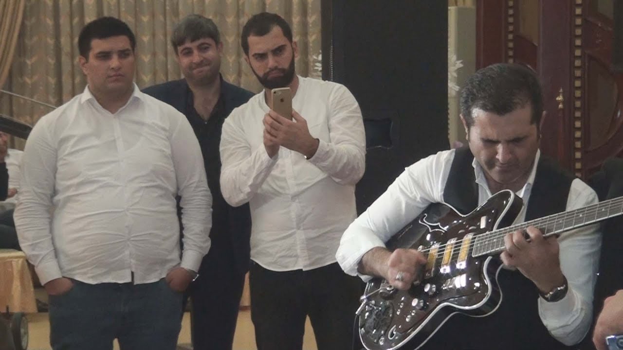 Elman Namazoglu Yevlaxda dayisi Cemilin oglunun toyunda-11